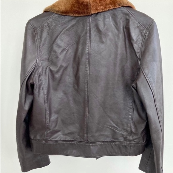 Vintage Roots fur trim leather jacket. 🤎 - Picture 3 of 4